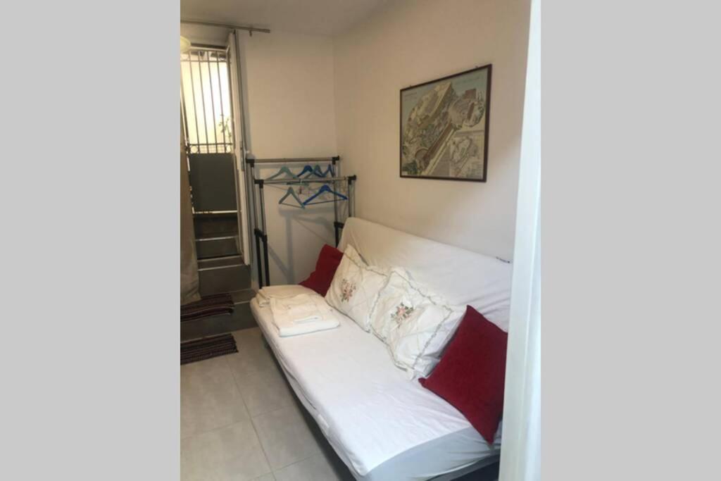 شقة أثينا  في Exarcheia: Independent Ground Floor House. المظهر الخارجي الصورة
